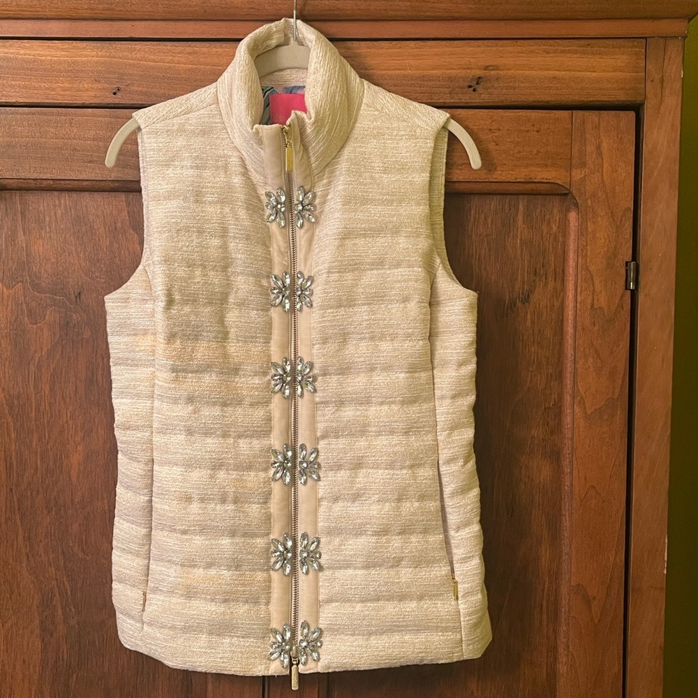 Lilly Pulitzer puffer vest. NWOT. Size Small. Never worn.